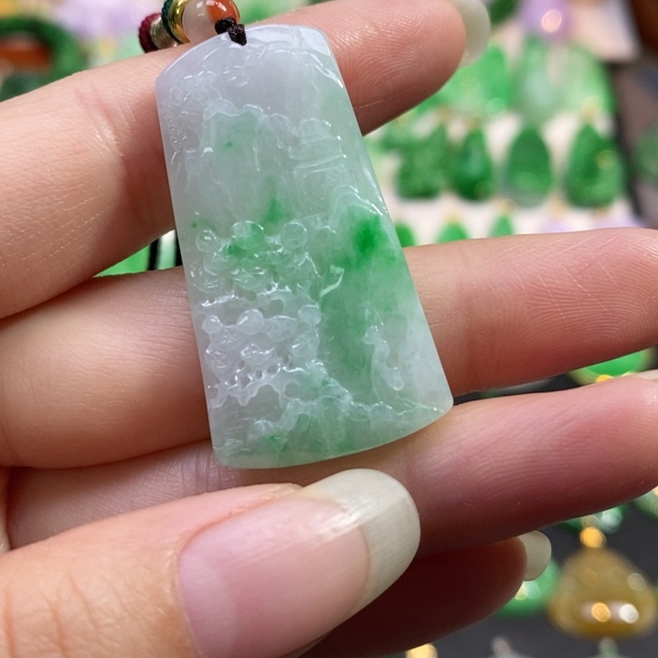 颈饰未镶嵌翡翠吊坠