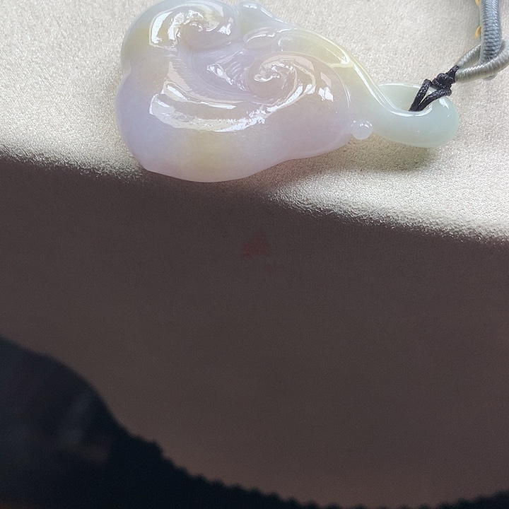 翡翠颈饰未镶嵌吊坠