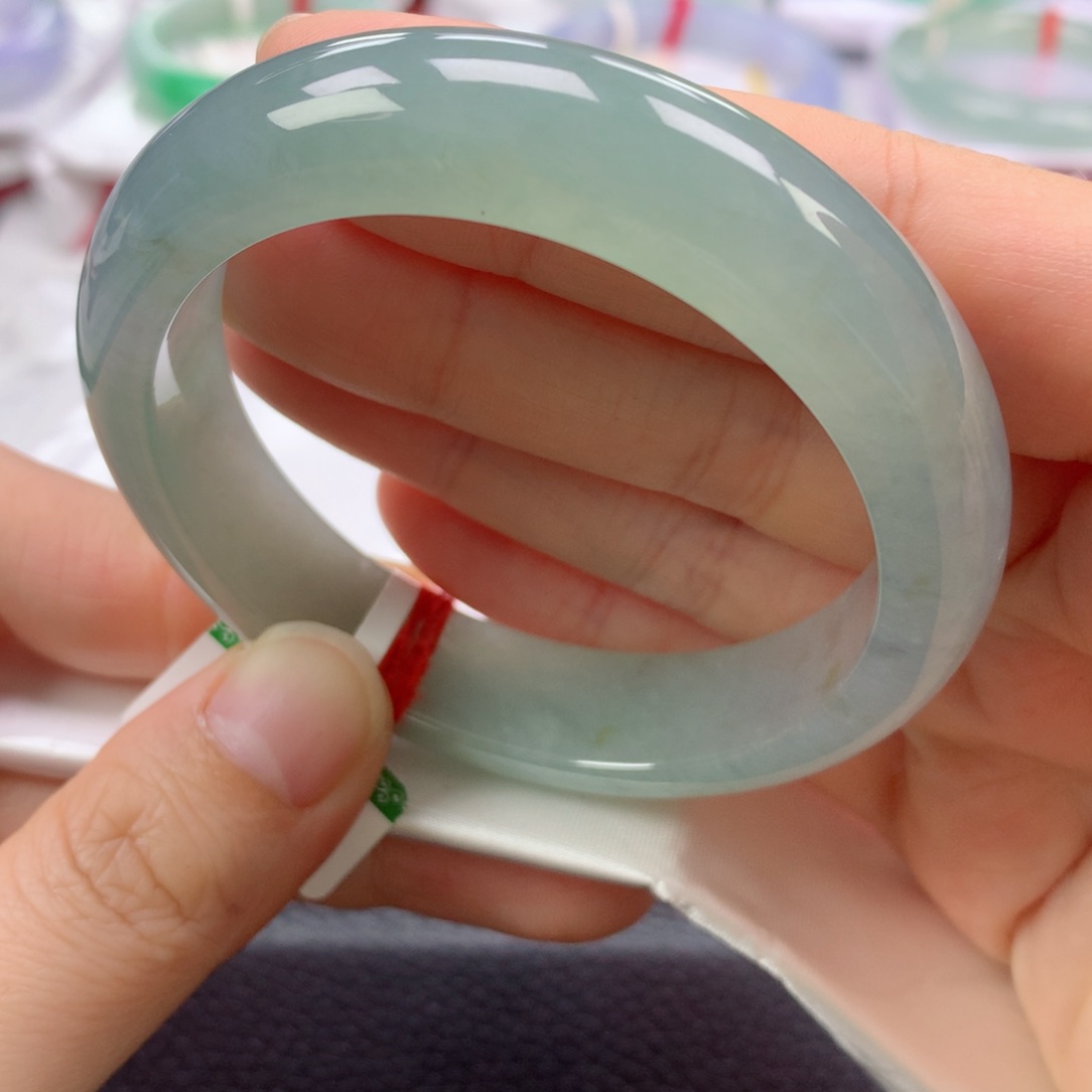 翡翠手镯未镶嵌缅甸天然A货翡翠手镯