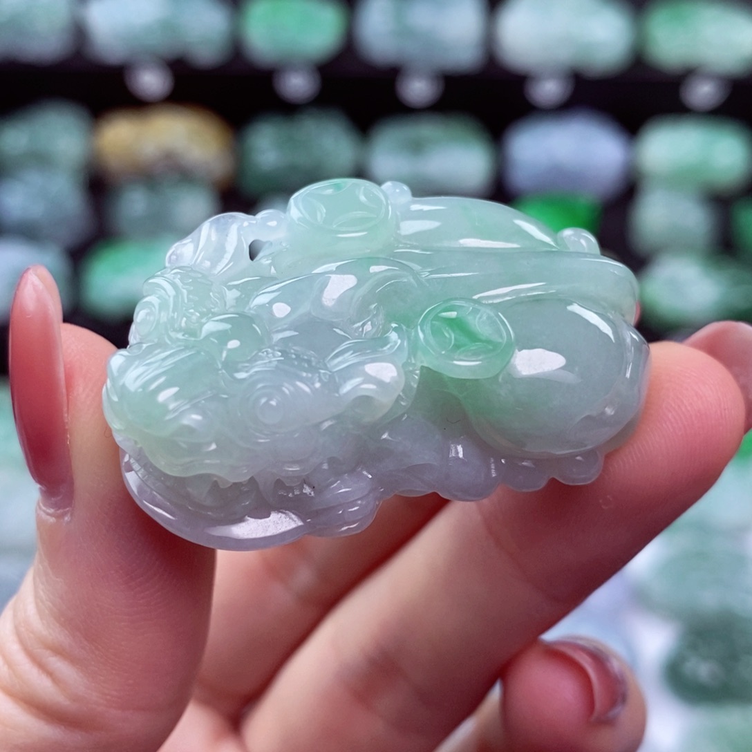 翡翠颈饰未镶嵌天然