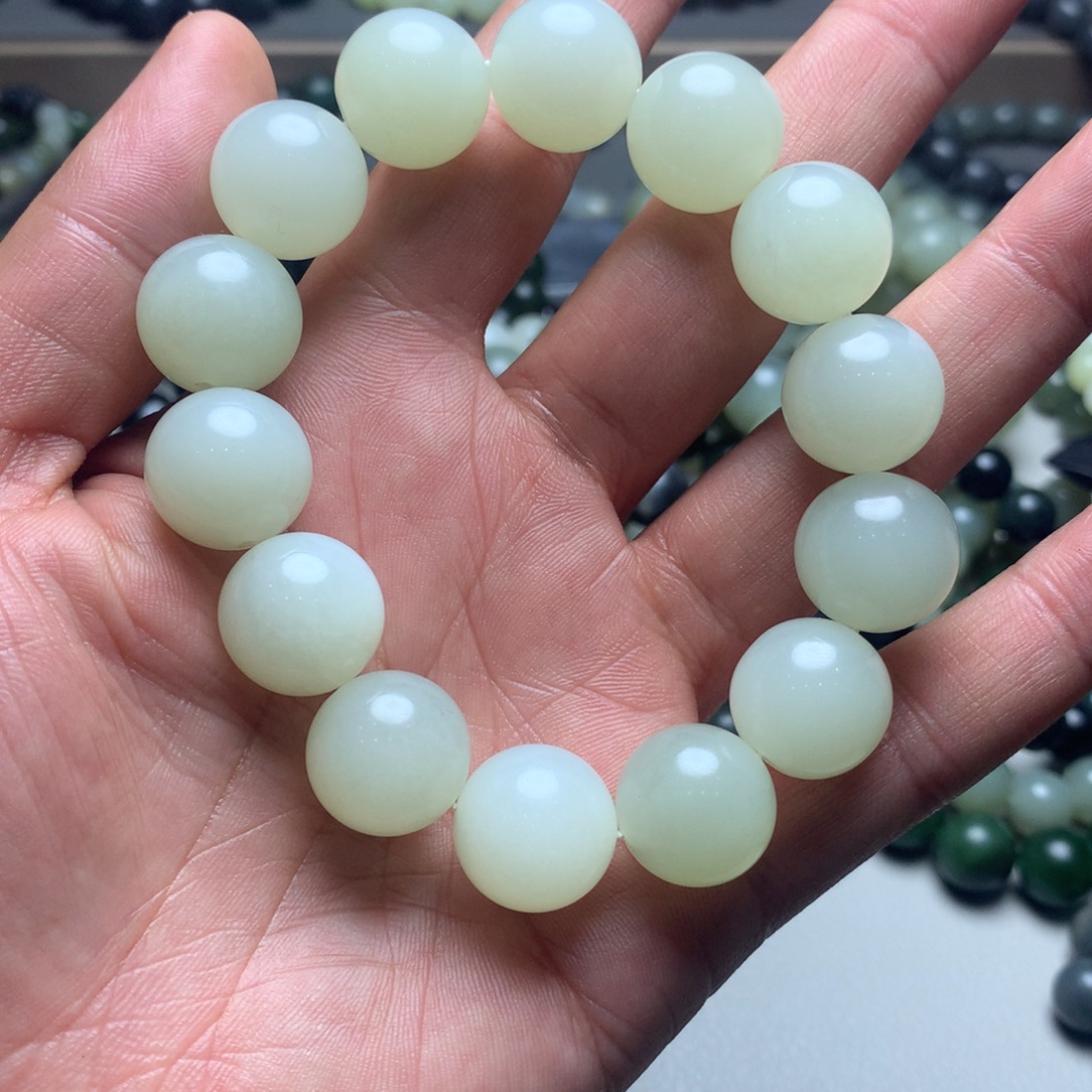 和田玉未镶嵌手链