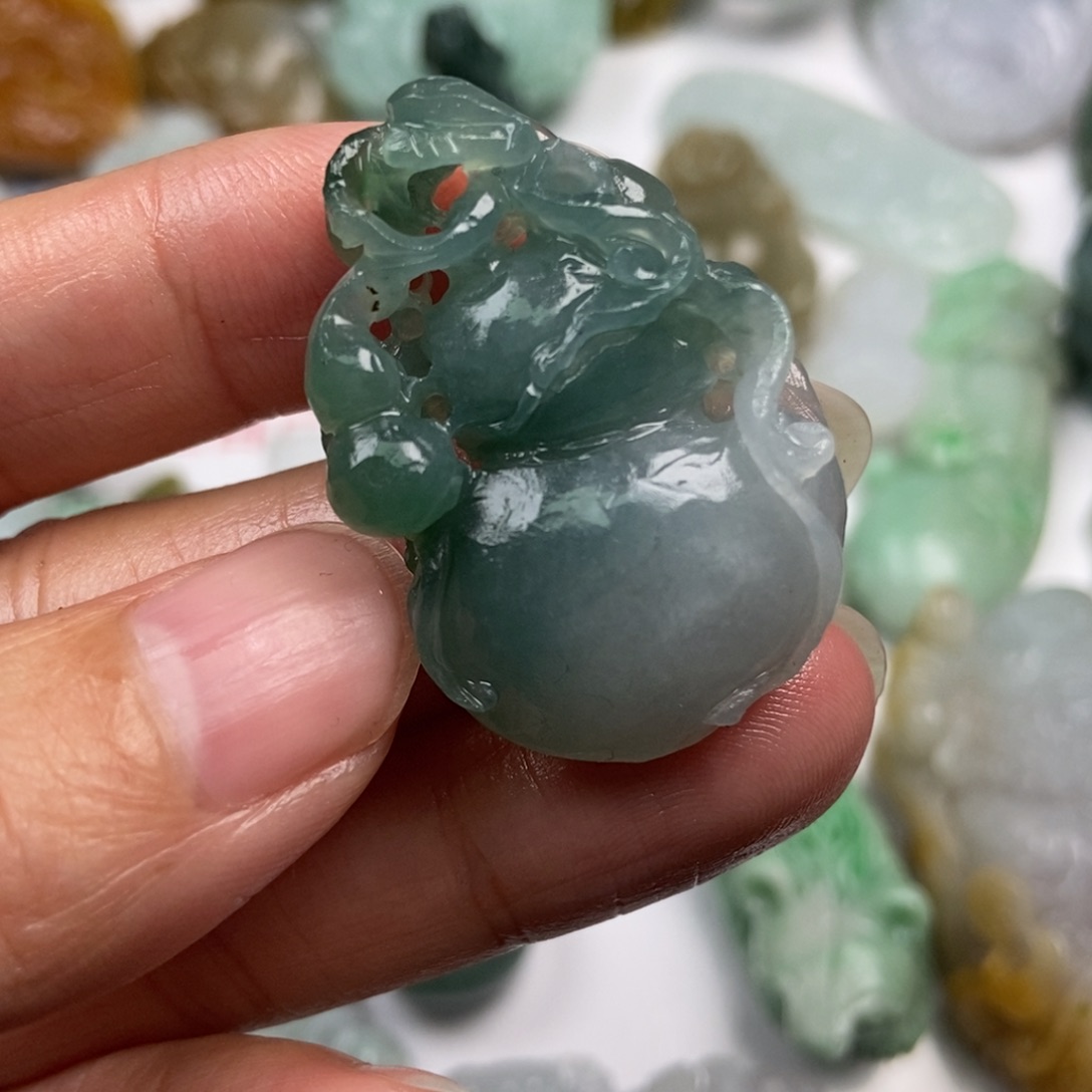 定制翡翠未镶嵌翡翠