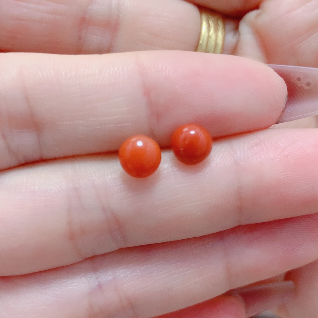 南红玛瑙耳钉银S925镶嵌琉*子