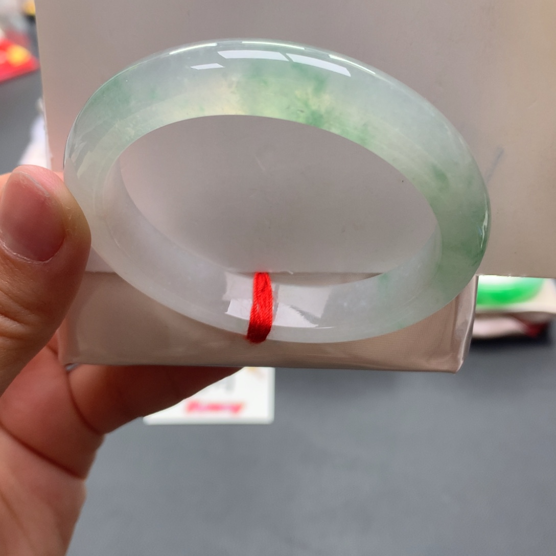 翡翠未镶嵌手镯2号52+贵妃冰飘绿花强推强推高性价比