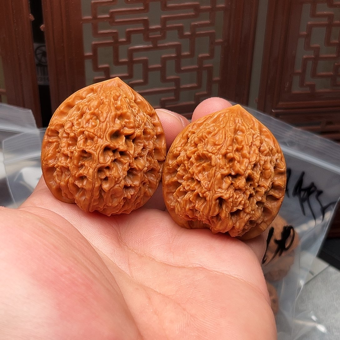 文玩核桃把件41尺水龙纹