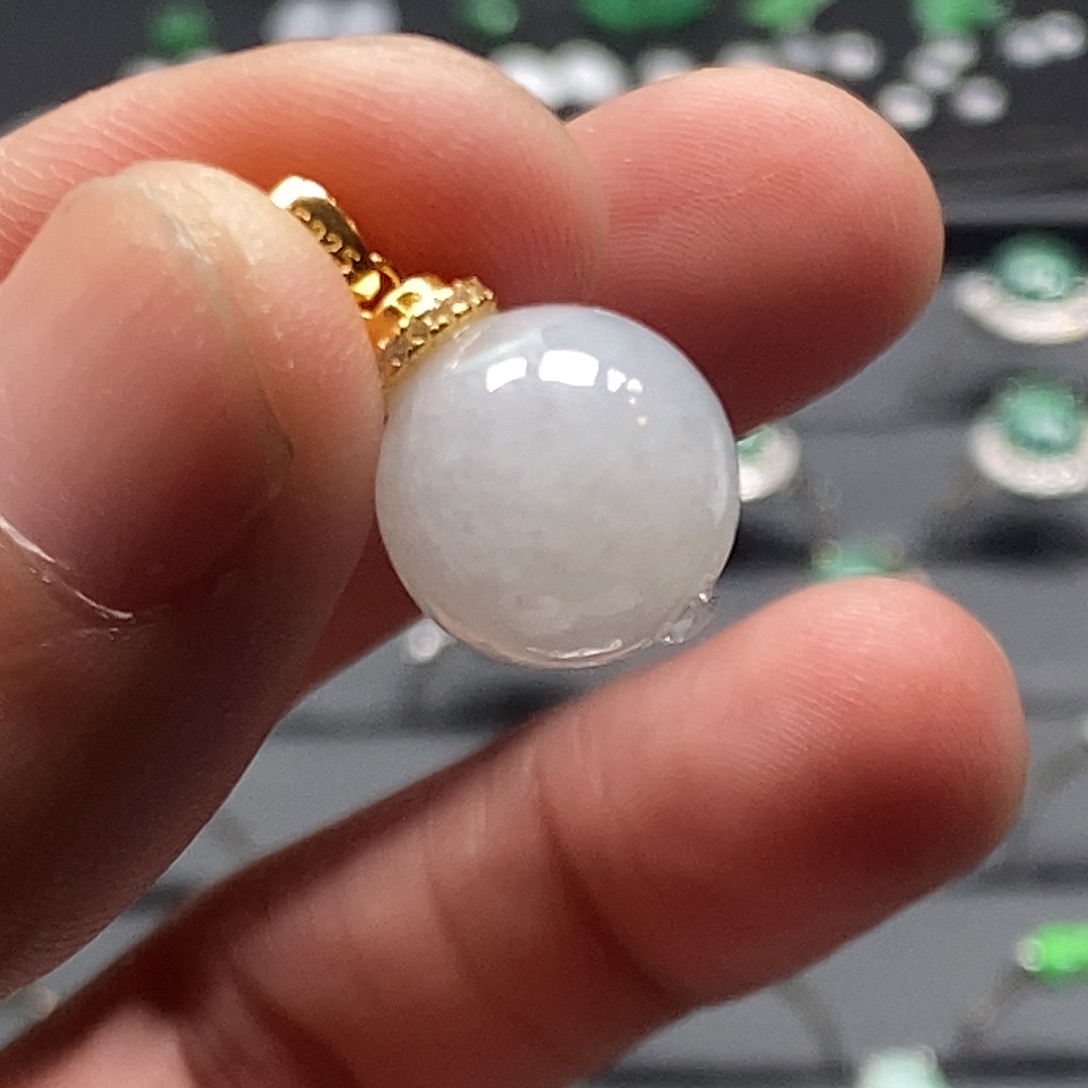 陈***东翡翠银S925镶嵌颈饰