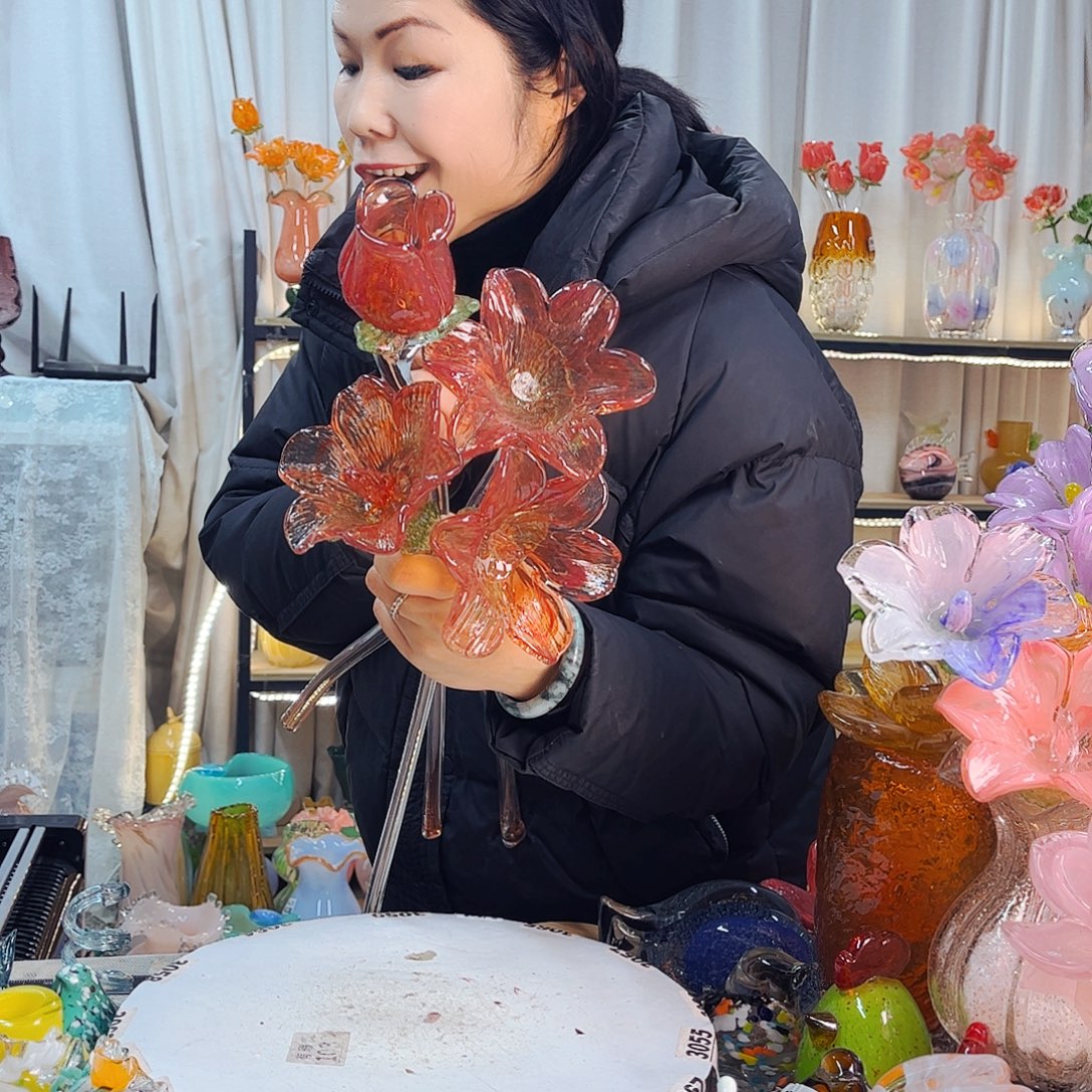 家悦琉璃花瓶摆件4朵不完美