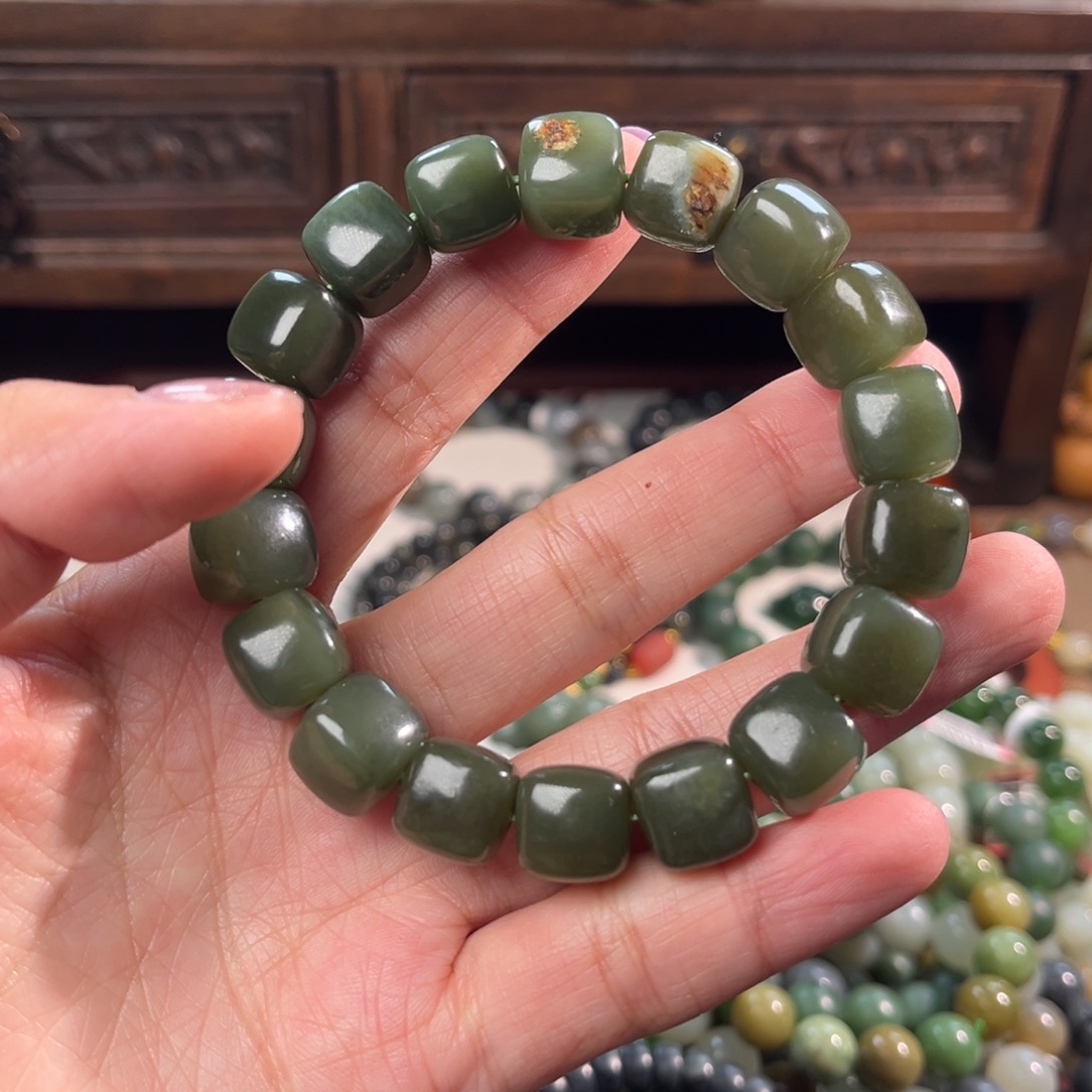 和田玉未镶嵌手链