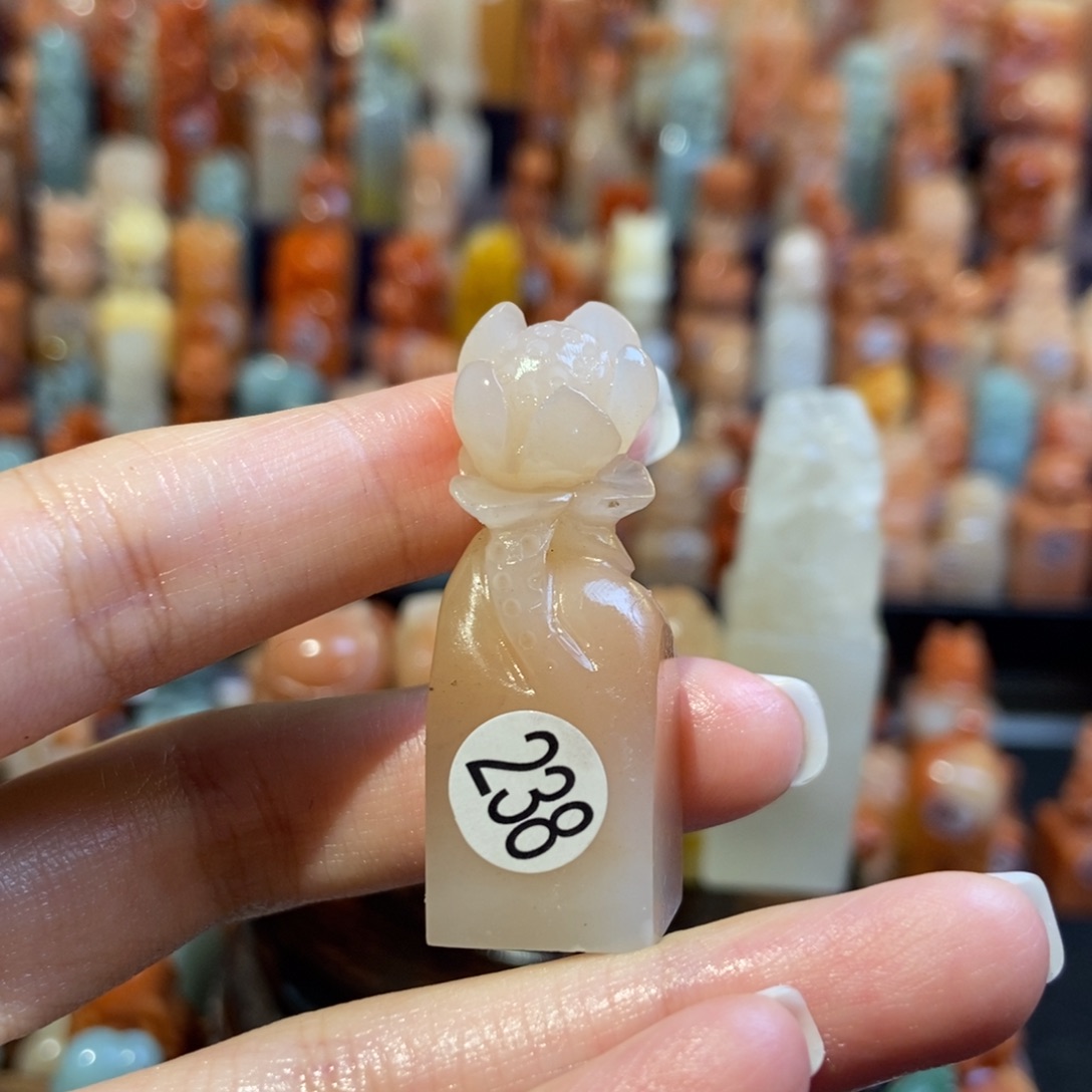 陈***歆老挝石666666666666