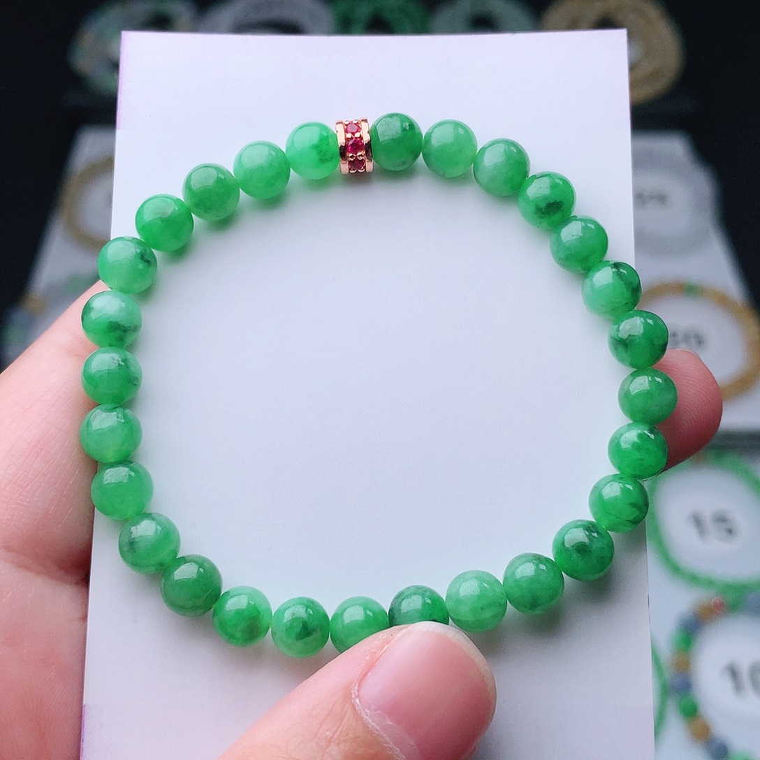 翡翠手串未镶嵌翡翠