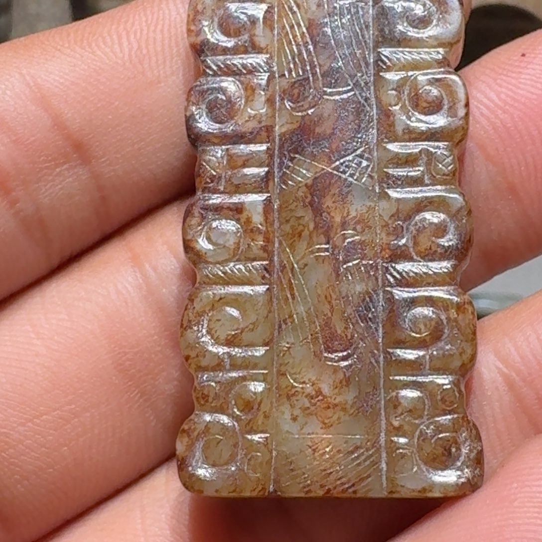 和田玉（糖玉）未镶嵌颈饰木*