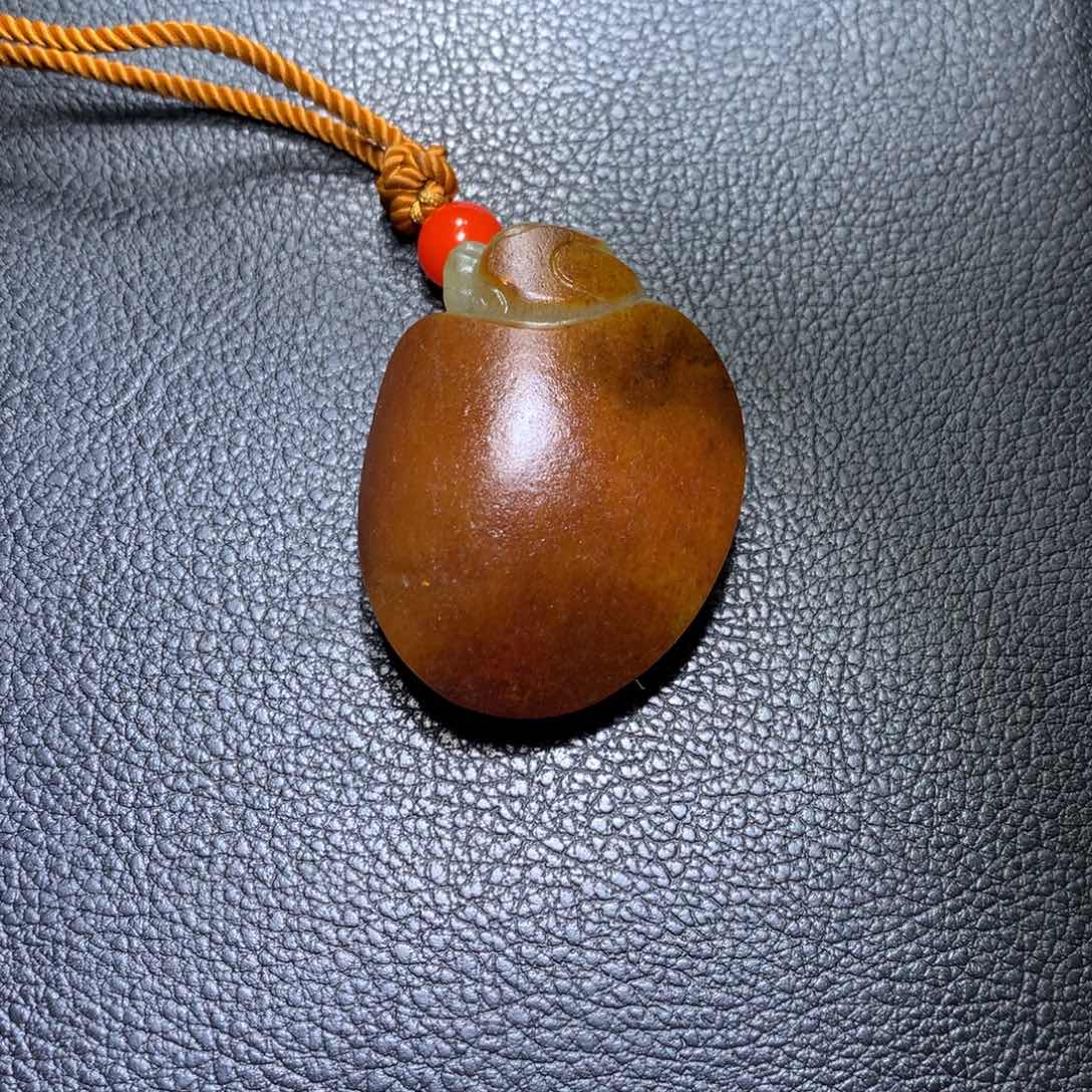 和田玉颈饰未镶嵌虫*