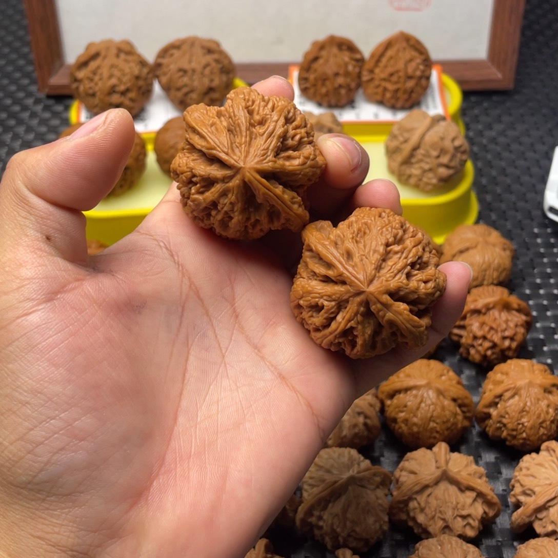 文玩核桃把件大粗筋47全打底