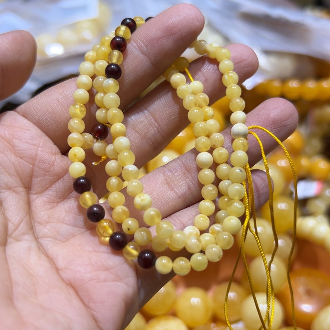 琥珀珠宝奇石未镶嵌