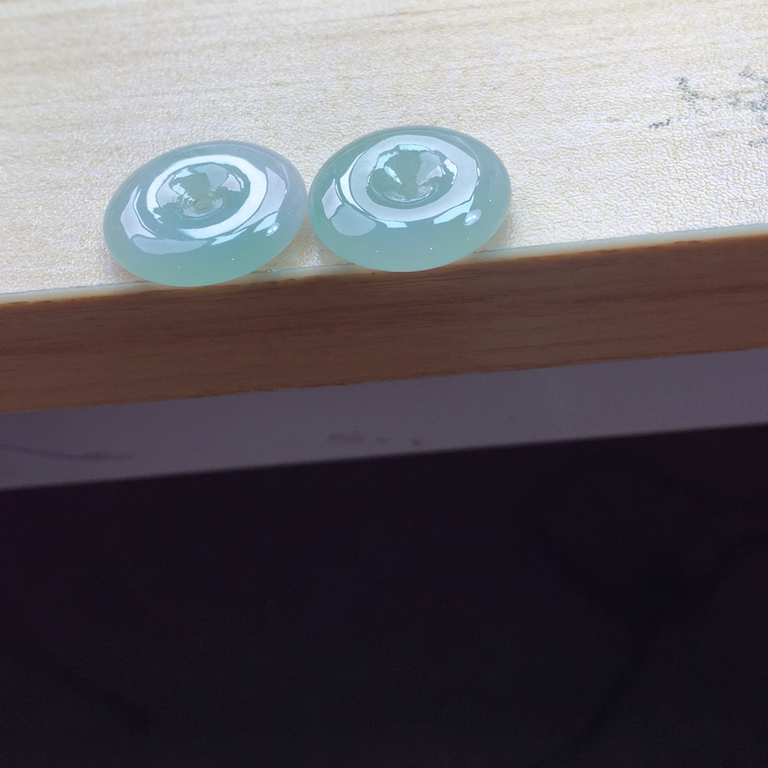 翡翠颈饰未镶嵌吊坠