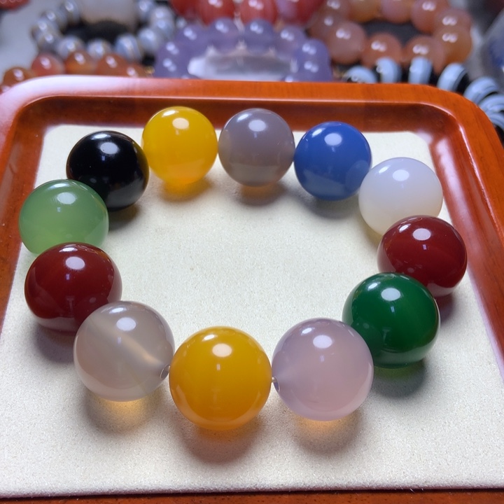 玛瑙/玉髓手串未镶嵌