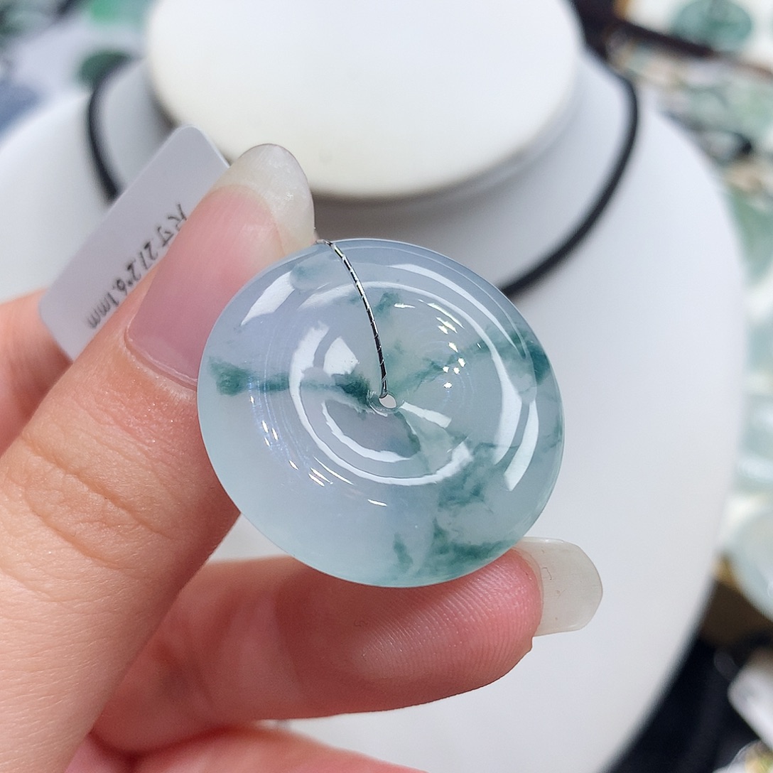 翡翠未镶嵌胸饰翡翠125，27.2/6.1