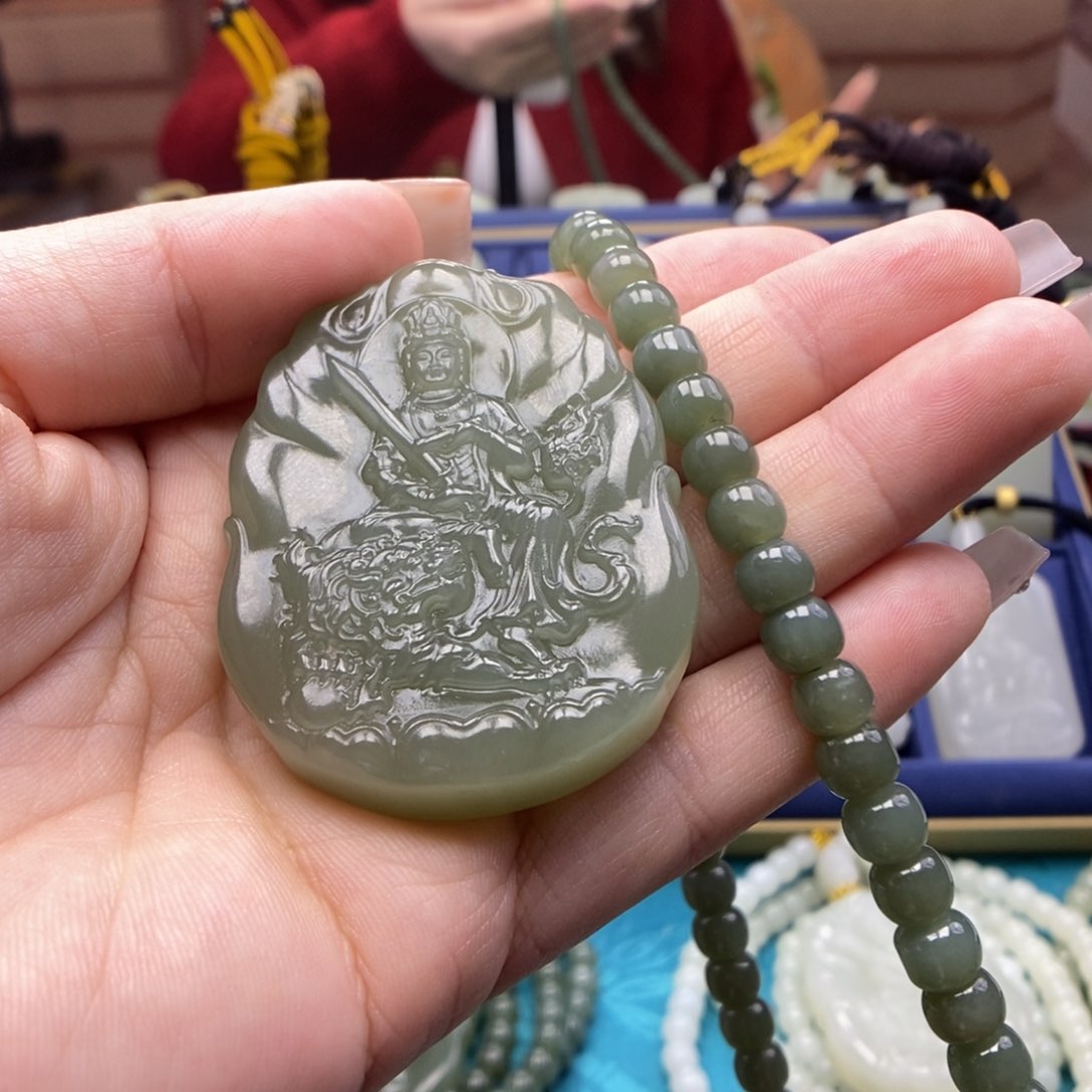 和田玉颈饰未镶嵌小*猫