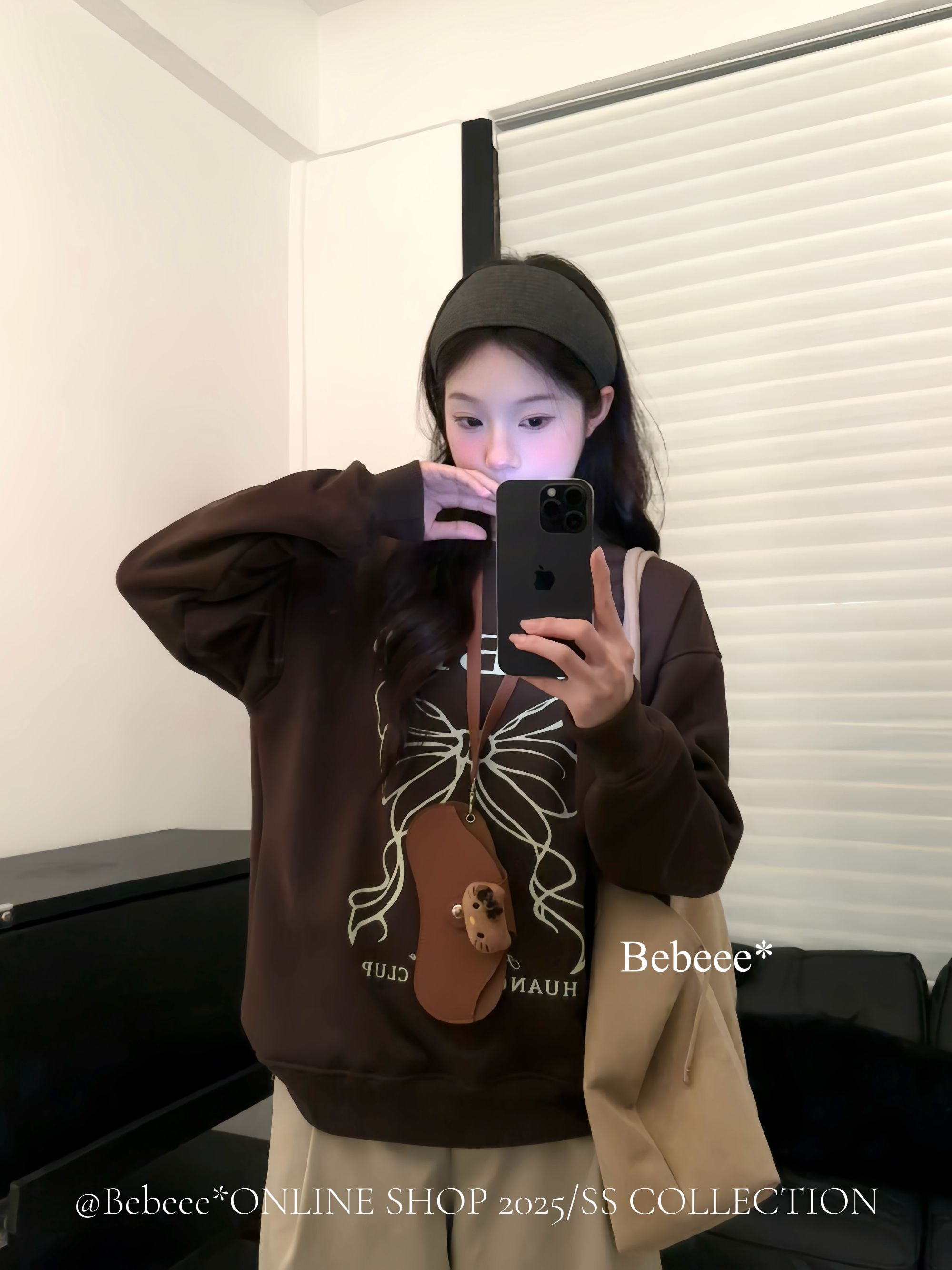BèBè 秋冬加厚奥粒绒咖啡色印花卫衣女小众百搭长袖圆领上衣韩版