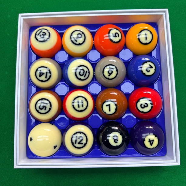 正品黛纳斯菲B级黄金款水晶球黑八球（精挑b级介意慎拍）