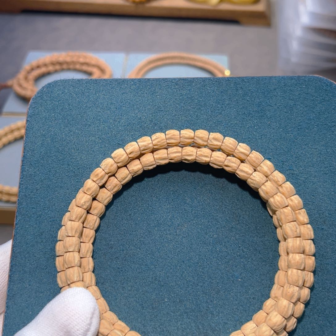 吊坠柏香籽/百香籽奔****师超级顺