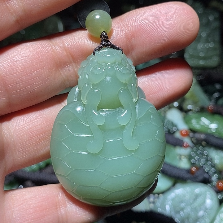 O***y和田玉未镶嵌吊坠(不含链)