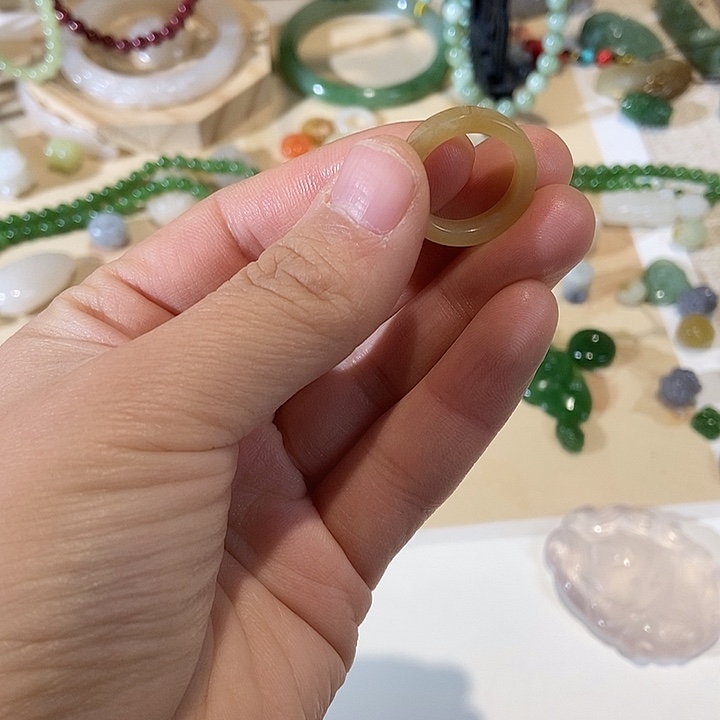 南红玛瑙合金挂件这个