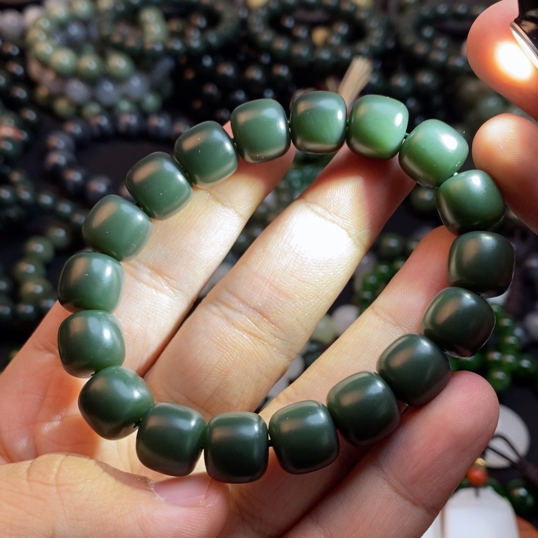 和田玉手串未镶嵌