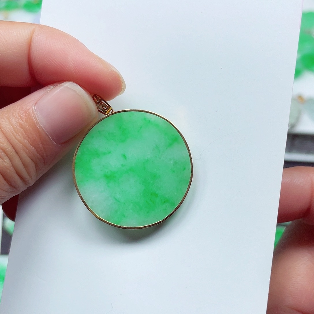 吊坠(不含链)18K金镶嵌翡翠