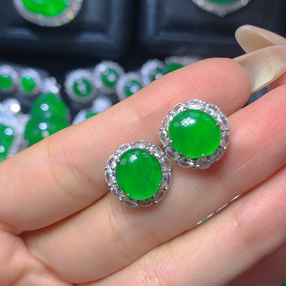 翡翠吊坠(不含链)银S925镶嵌翡翠