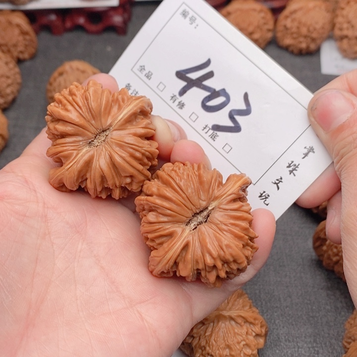 文玩核桃吊坠45楼子403