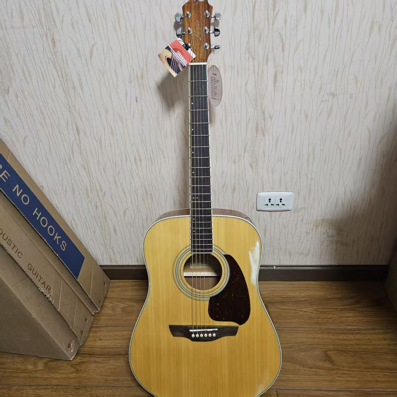 微*瑕捡漏*裸吉他 不退不换（接受再去拍）C3