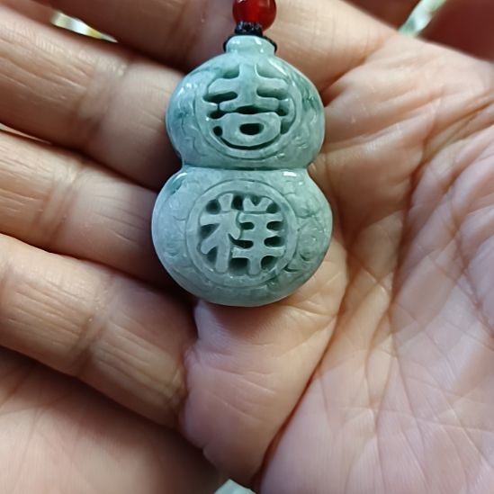 翡翠颈饰未镶嵌翡翠颈饰末镶嵌