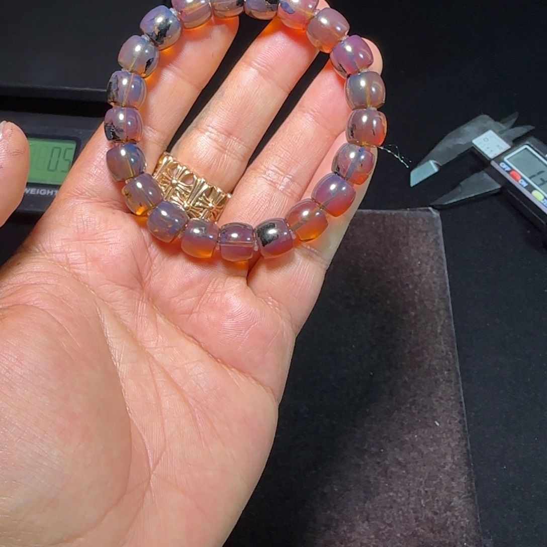 琥珀未镶嵌裸石琥珀