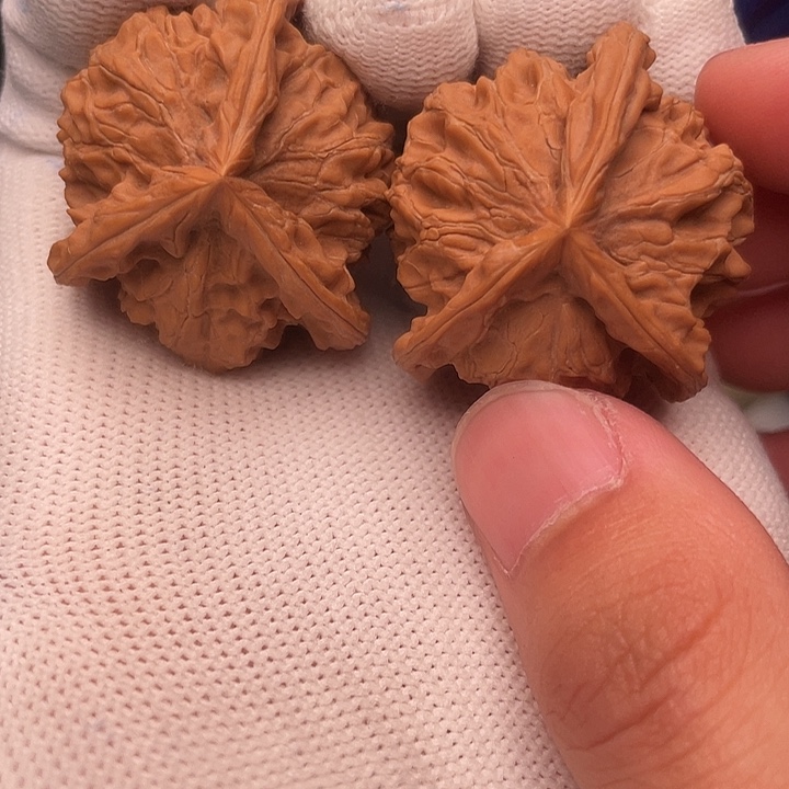 文玩核桃吊坠盘山