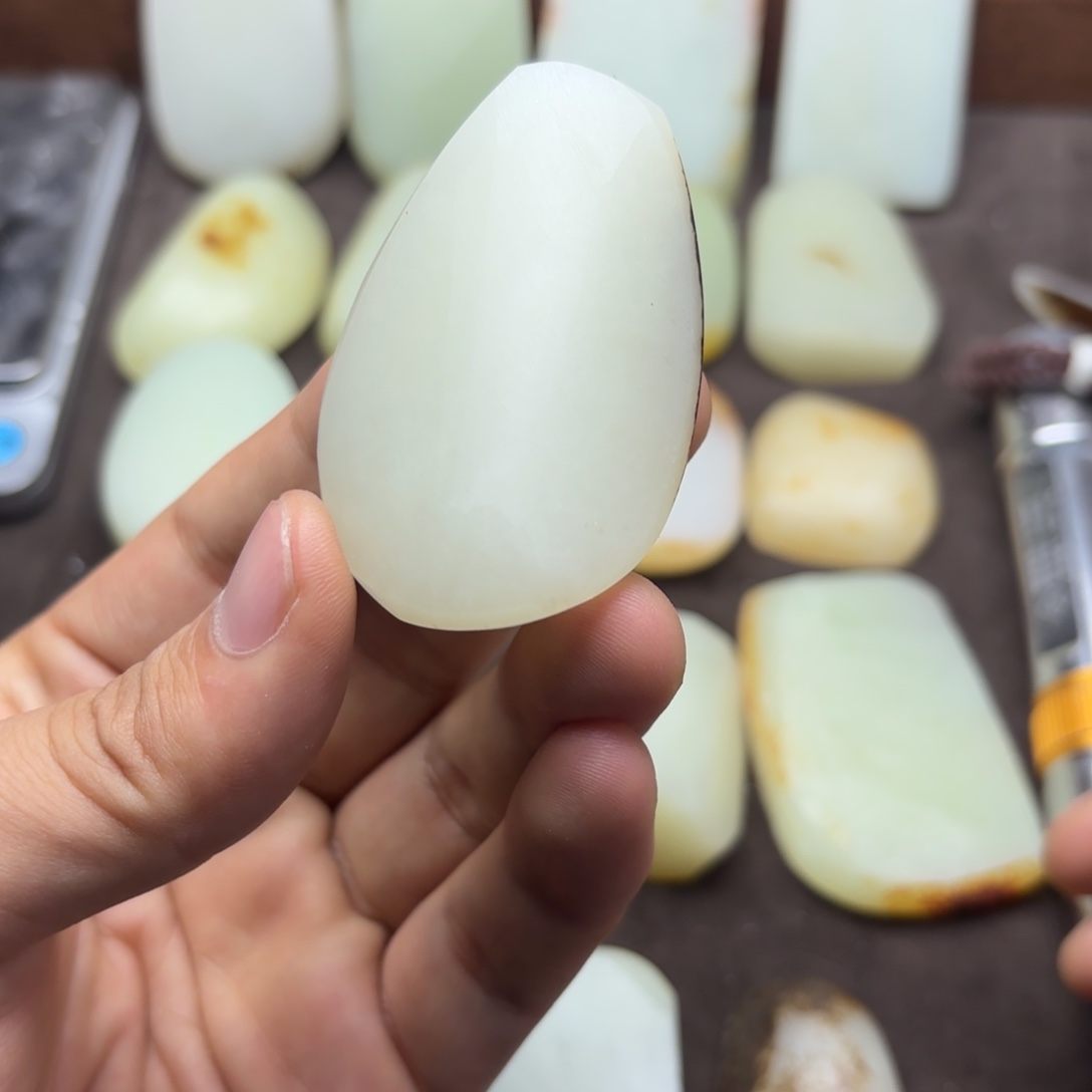 -***-定制和田玉未镶嵌挂件