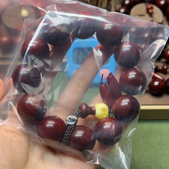 宸***哥木小叶紫檀手工艺