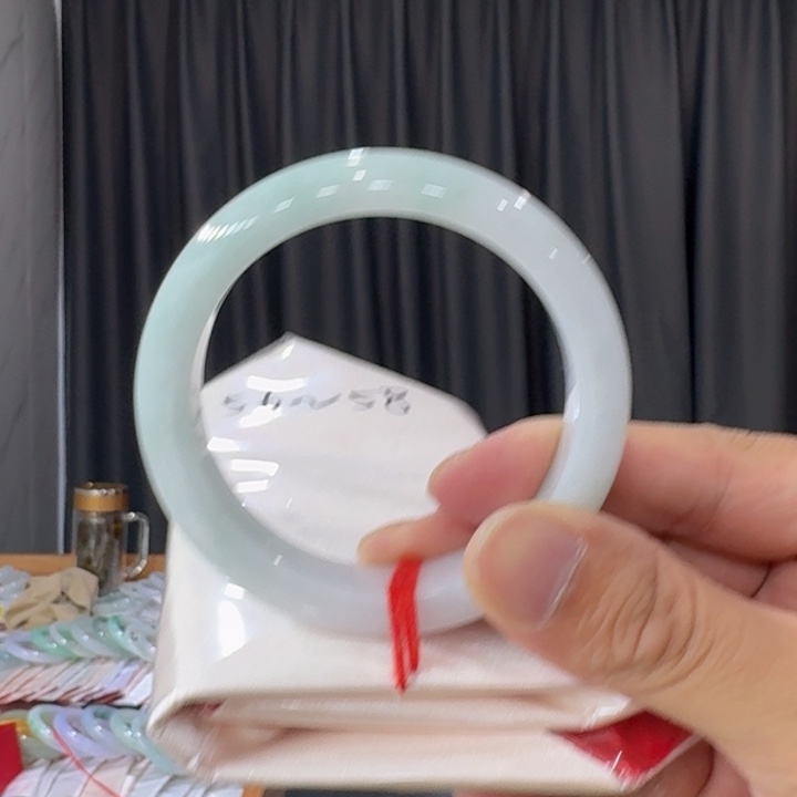翡翠手镯未镶嵌可***1纯天然缅甸翡翠a货