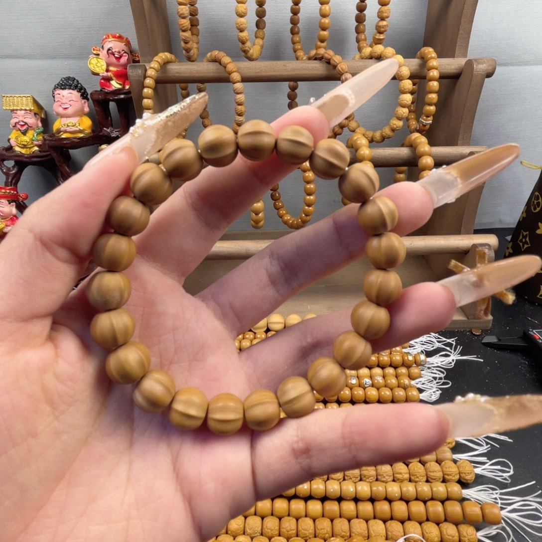 猴头核桃吊坠最****。鲨鱼