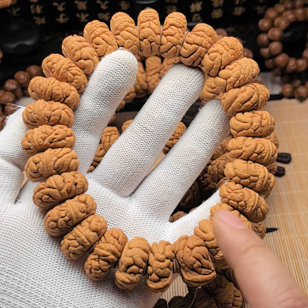 吊坠桃核霸王龙手持28