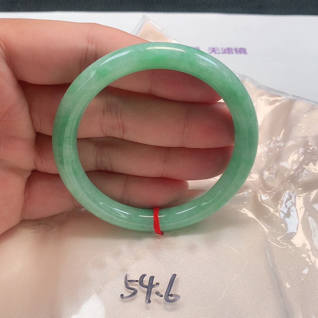 翡翠手镯（圆镯）未镶嵌279号