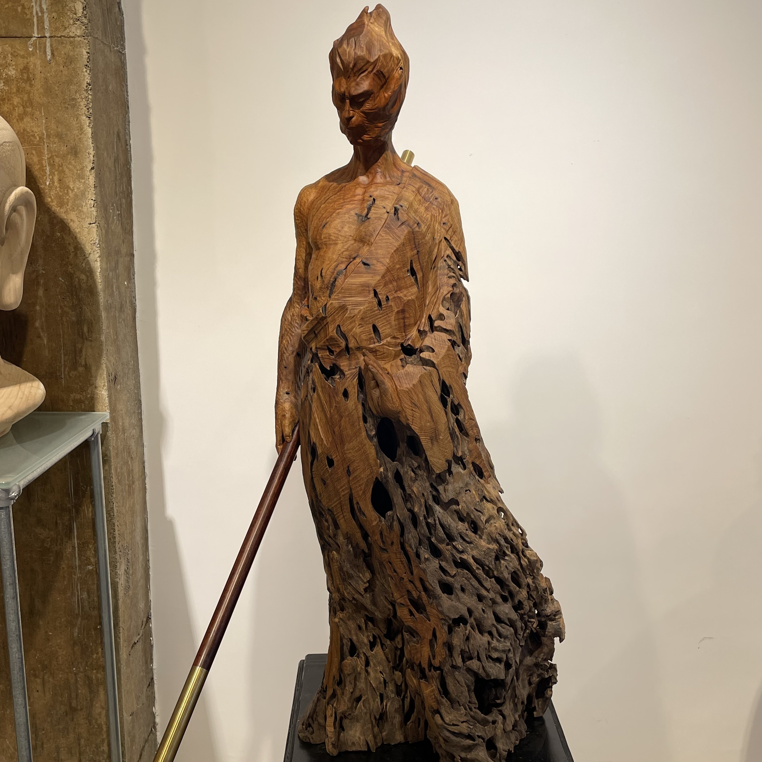 创意家居斗战胜佛摆件 香樟木手工雕刻