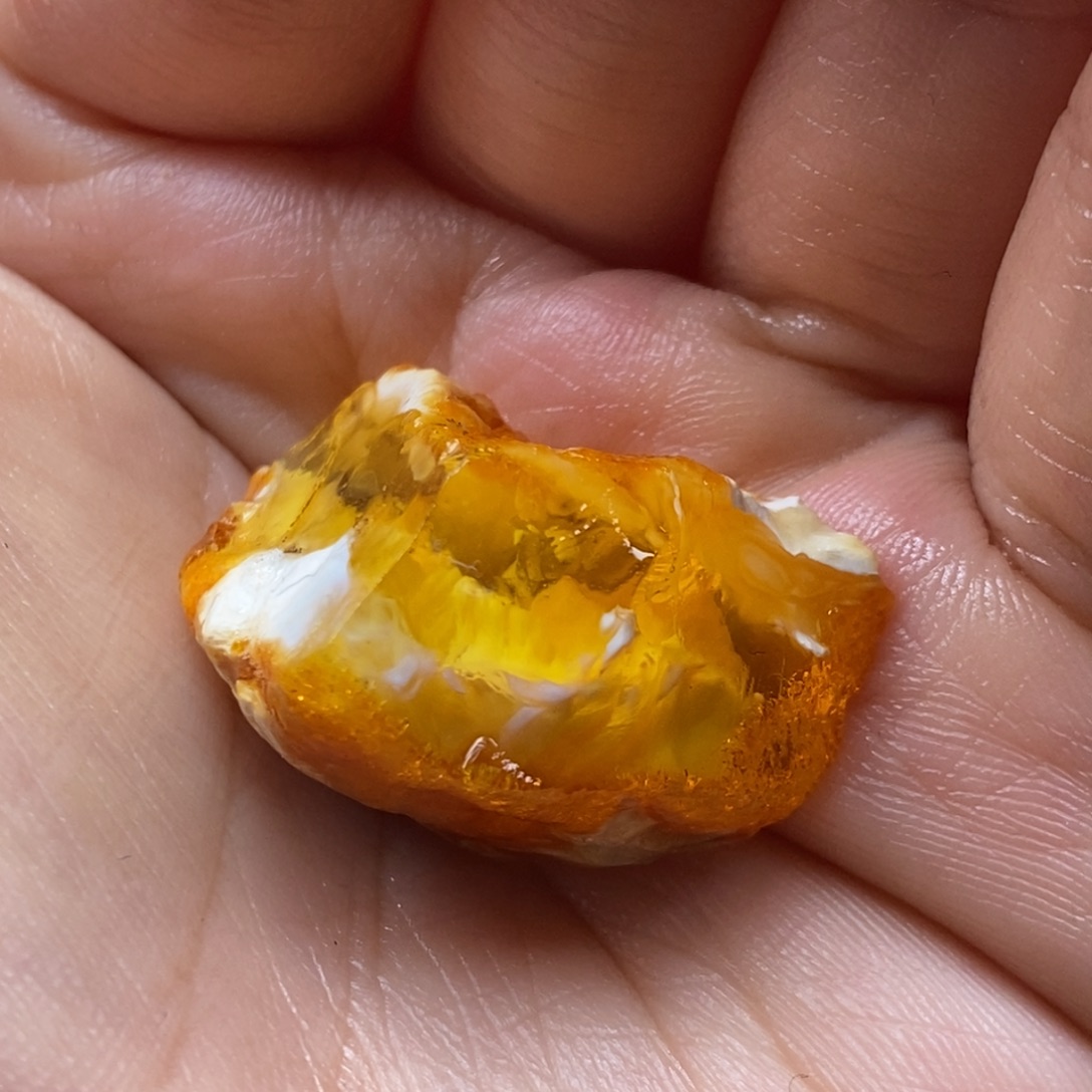 定制琥珀未镶嵌蜜蜡