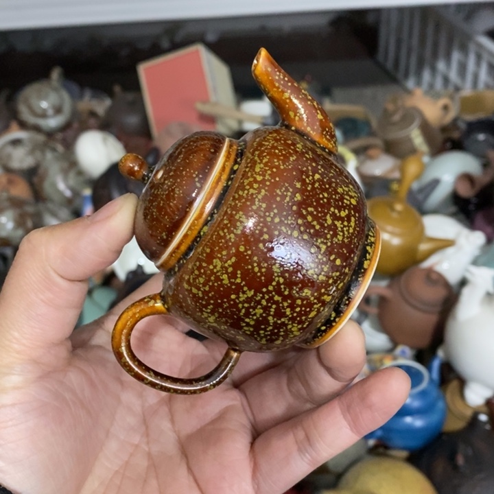 陶瓷艺术品及陶瓷壶