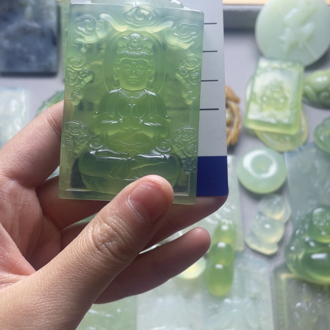 蛇纹石玉颈饰未镶嵌用****9