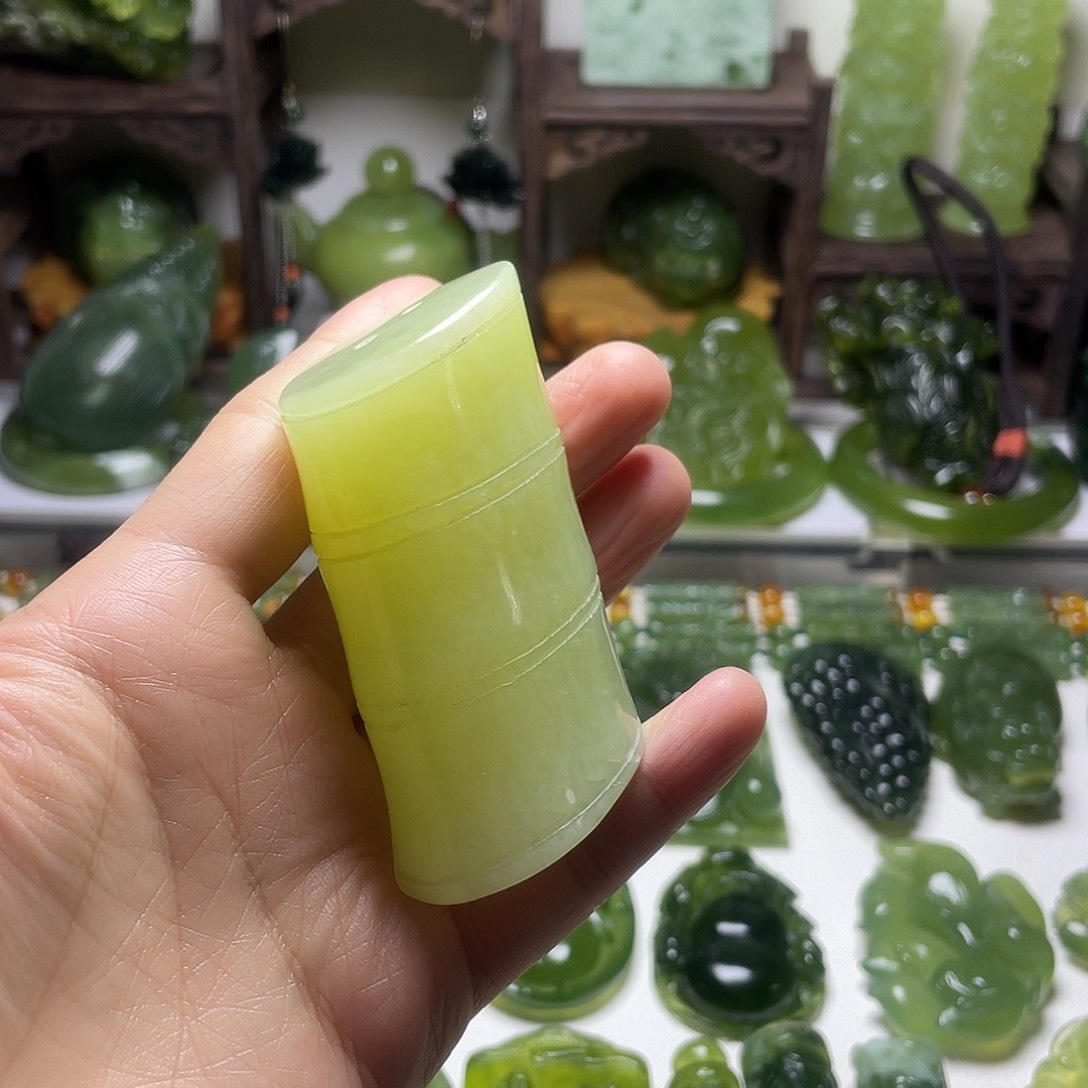 蛇纹石玉未镶嵌手把