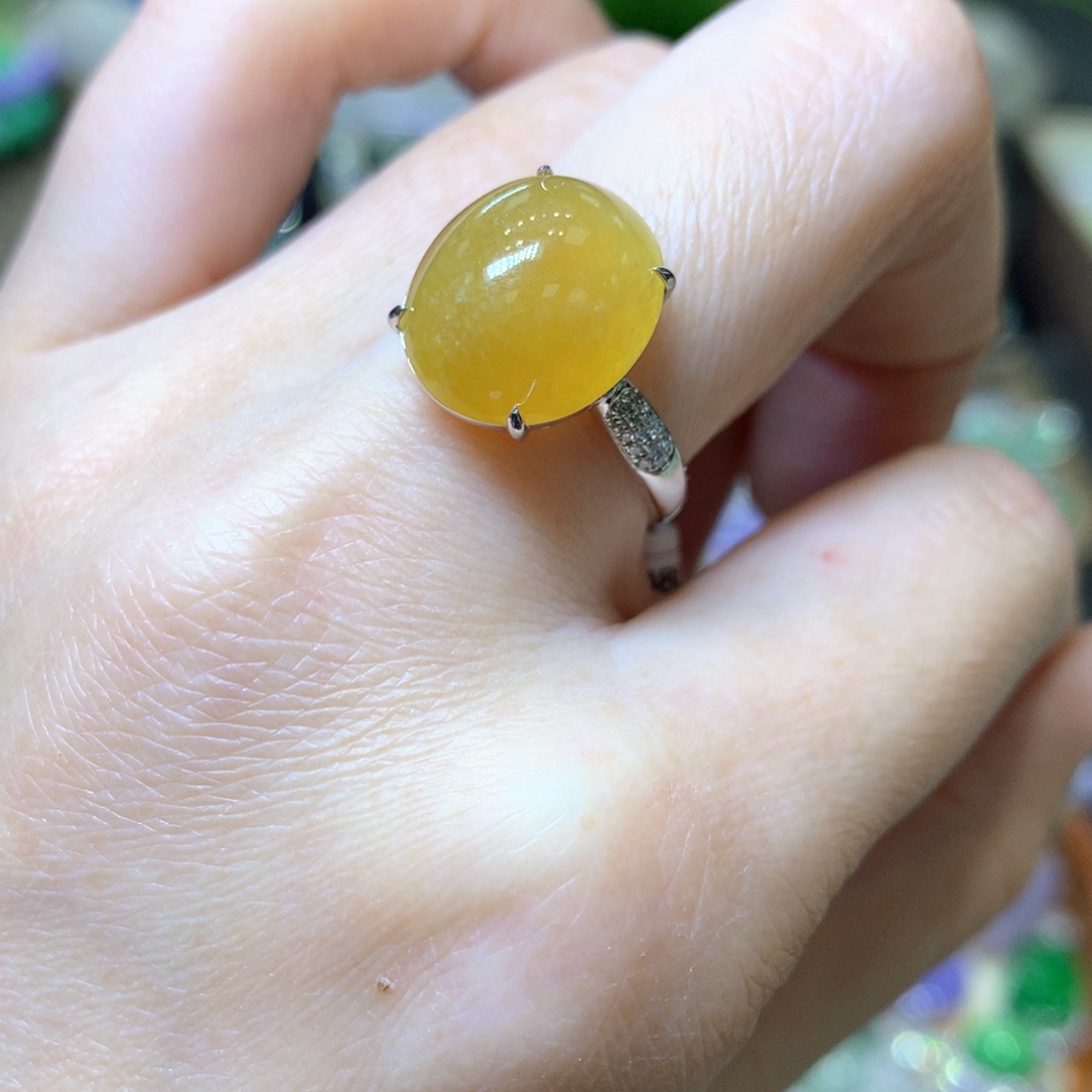 【闪购商品】翡翠颈饰18K金镶嵌翡翠吊坠项链