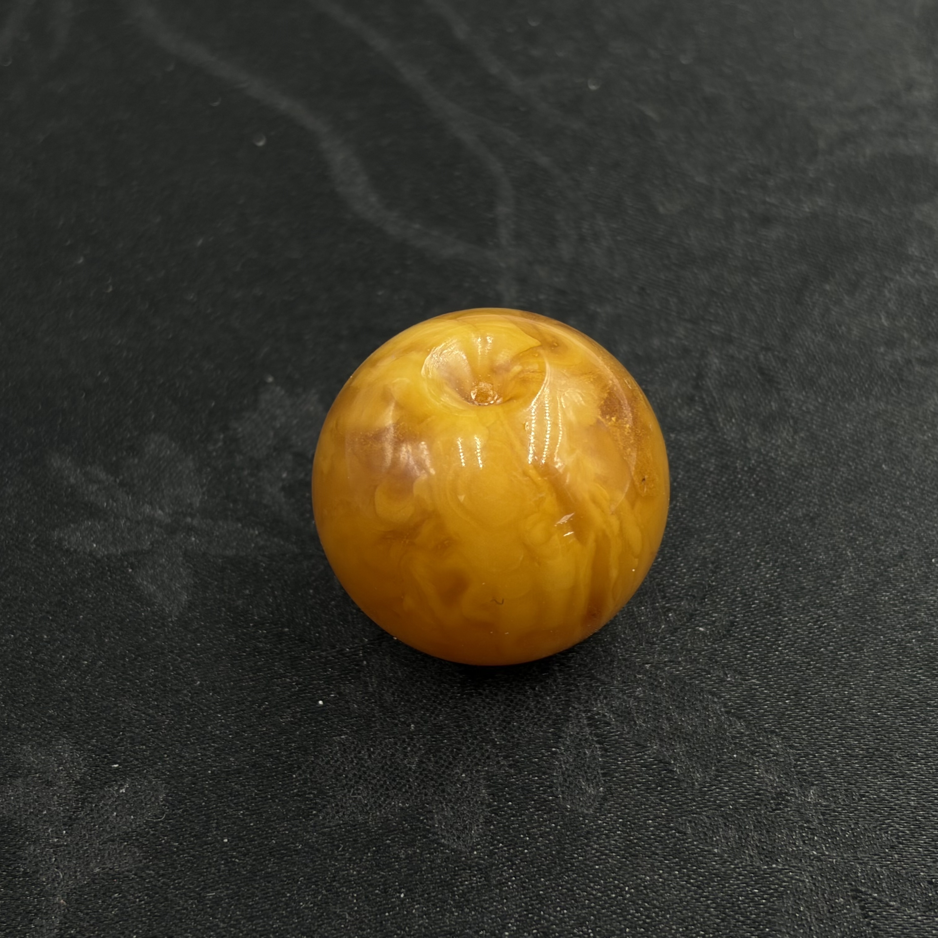 「戴琴珠宝」Q1803-蜜蜡圆珠吊坠（多样性发其一）