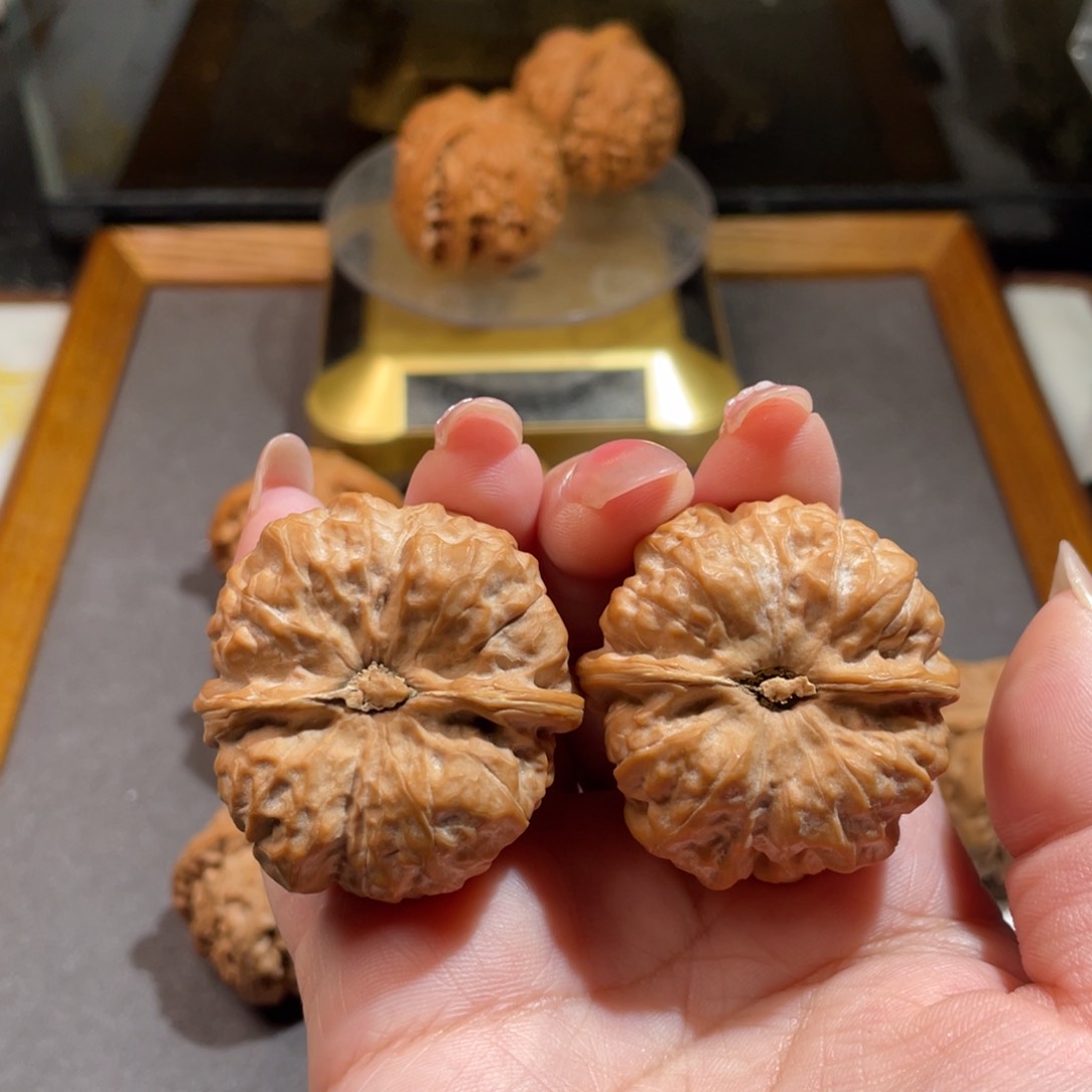 文玩核桃吊坠O****n38.5蛤蟆头