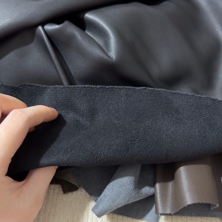 混纺黑色高货麂皮2.4米。 